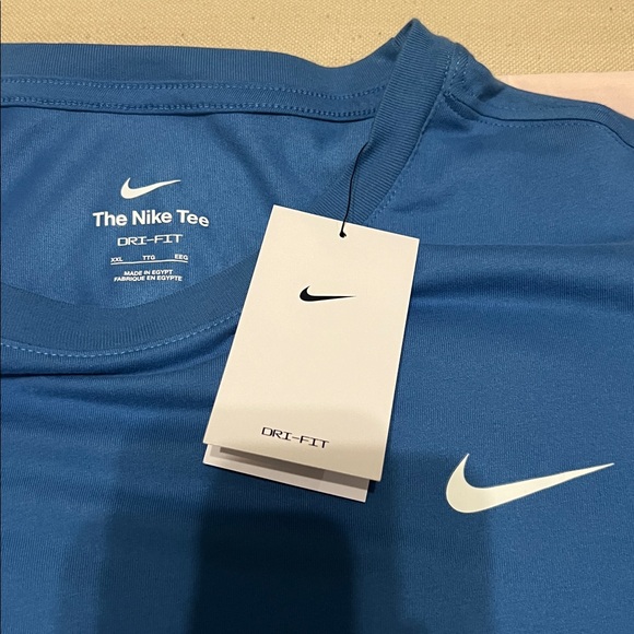 Nike Blue Dri-Fit T-shirt - Picture 3 of 3